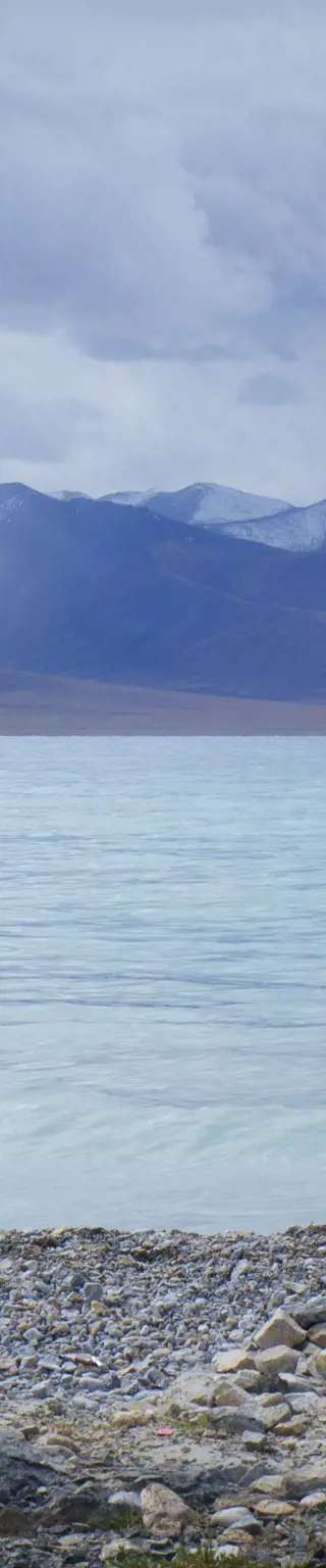 Erlebe die einsame Bergwelt am heiligen Manasarovar-See
